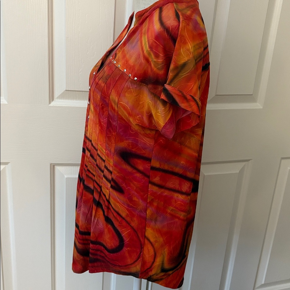 NWOT Cocomo Beautiful Multi-color Blouse Embellished w/Gold Studs & Buttons - M - Picture 10 of 17